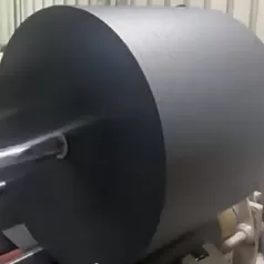 Karton Hitam