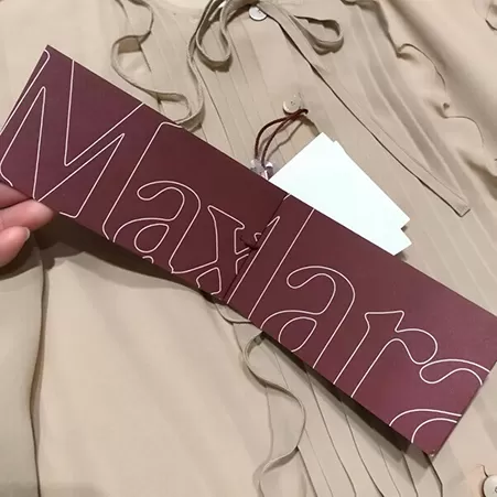 Label Pakaian dan Aksesori Mewah